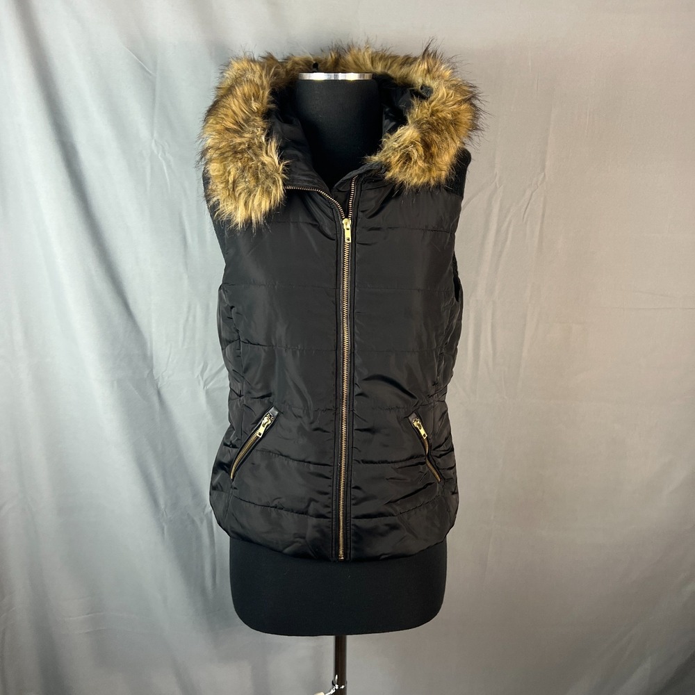 Love Tree Puffer Vest Women Medium Black Faux Fur Hooded Full Zip Pockets Winter